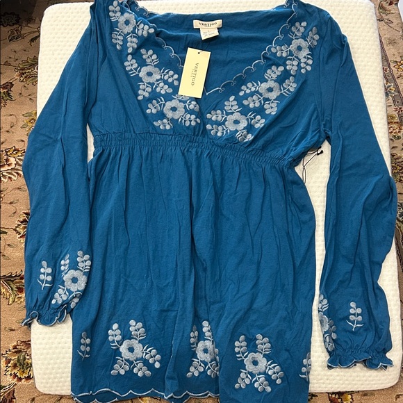 Vertigo Paris Tops - Vertigo Embroidered Blue Tunic Long Sleeve Top-L